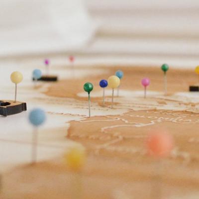 Mapa marcado con alfileres